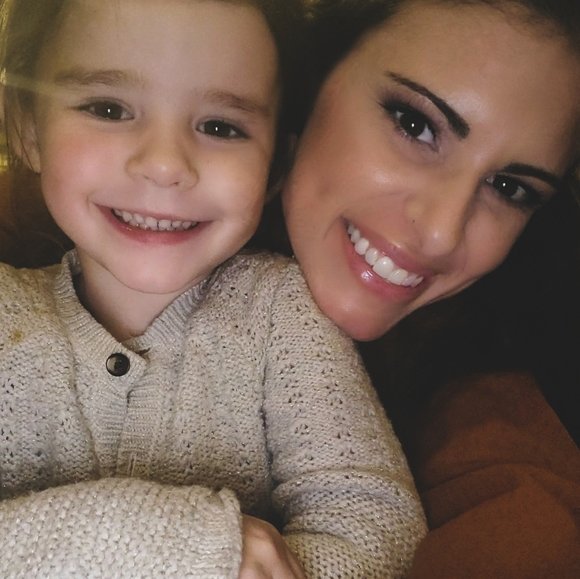 Meet your Posher, Jenna - Picture 1 of 10